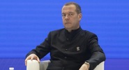Медведев назвал фон дер Ляйен термоядерной дурой после слов о&nbsp;дроне в&nbsp;Румынии|