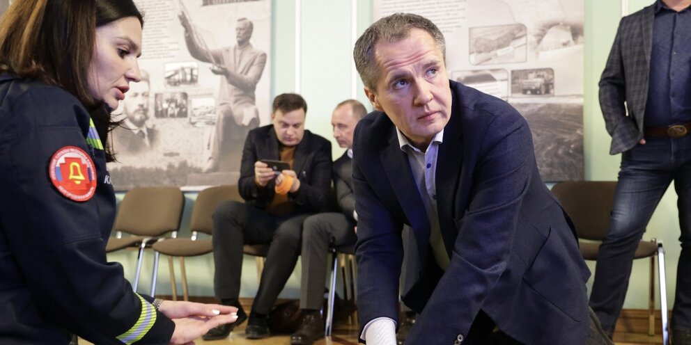 Нао свеза кострома. Курс отзывы сотрудников. Работник офиса. Коллектив в офисе. Компьютер для учебы.