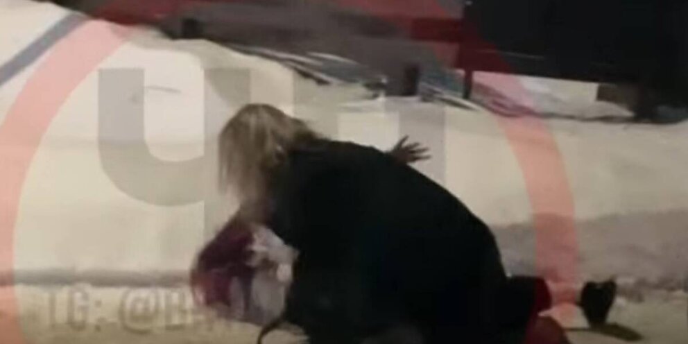 избиение женщин мужчиной. избиение женщин мужчиной. избиение женщин мужчиной. избиение женщин мужчиной. избиение женщин мужчиной.