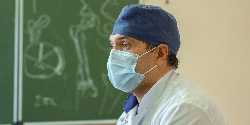 Василий лановой новодевичье кладбище. Трагедия в беслане 1. Умершие в сентябре 2023 года. Василий лановой могила. Умершие в сентябре 2023 года.