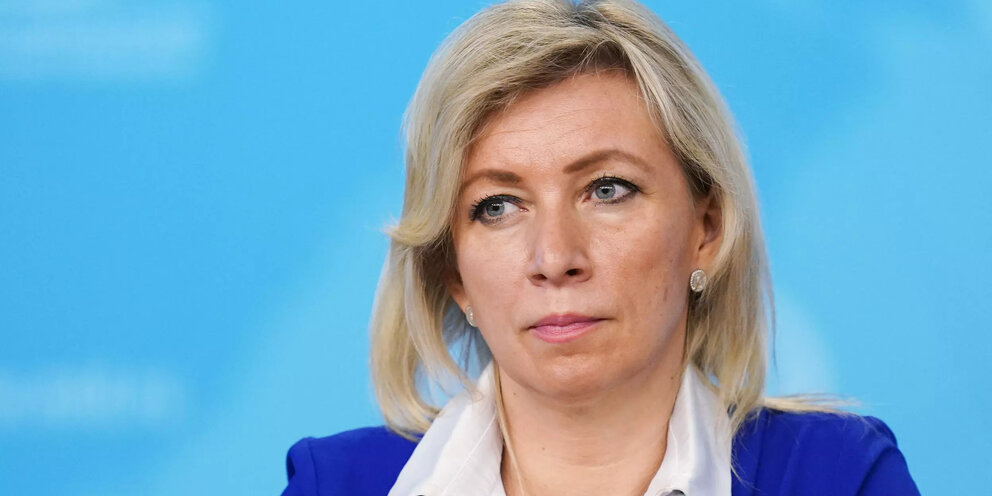 жители парижа. представитель в париже. туристы в париже. фотосессия в париже. семья в париже.