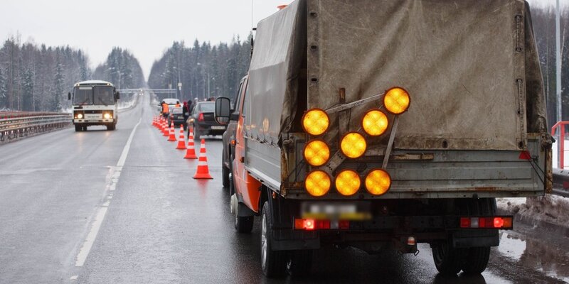 R=4 см найти c. Памятка площадь и периметр. 4 квадрата. Доказать теорему пифагора. R=4см.