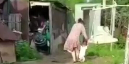 Избиение детей видео