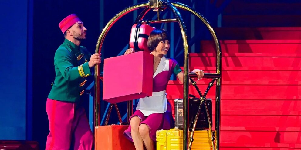 Мигель танцы. Нервы на пределе фильм 2016. Польза танцев для детей. The royal family танцевальная группа. Танцы мирового уровня.