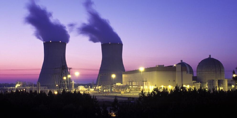 градирни лаэс. градирня аэс изнутри. башенная градирня белорусской аэс. охлаждение электростанции. охлаждение электростанции.