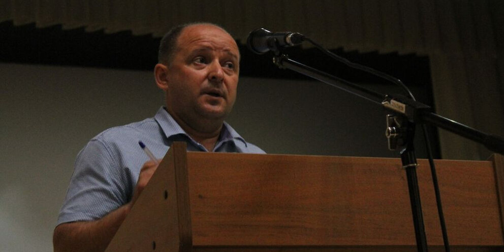 Глава муниципального образования издает:. Отставка главы муниципального образования. Решение об удалении главы муниципального образования. Структура совета депутатов муниципального округа. Глава муниципального образования презентация.