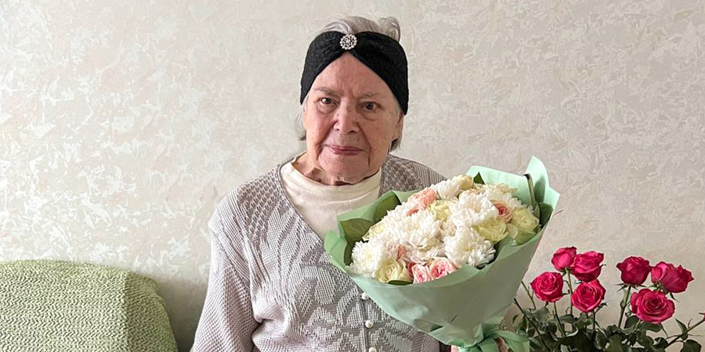 Красивые открытки с днем рождения для молодой женщины