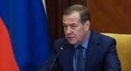 Медведев: &laquo;Единая Россия&raquo; не позволит кандидатам прятать политический статус|