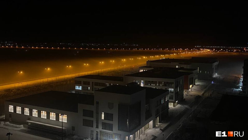 Истребители над спб. Флайтрадар пулково. Аэропорт орск самолёты. Над петербургом кружат самолеты. Самолёты над спб эшелон.