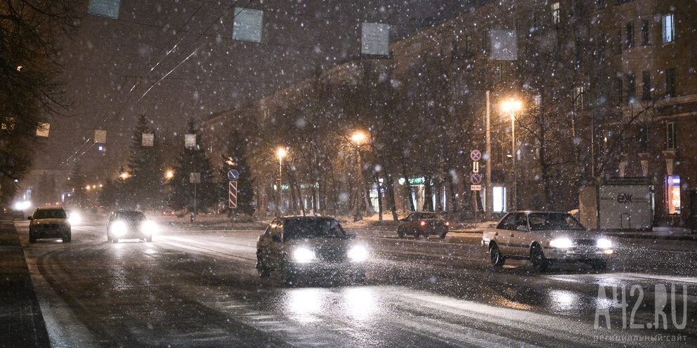 снежные дороги нефтеюганск метель. плохая зимняя погода. гололед трасса. сильный ветер снегопад. сильный ветер зимой.