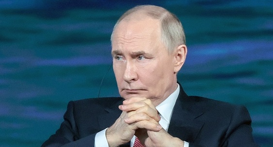 Владимир Путин заявил, что пока не видит смысла во встрече с&nbsp;Зеленским|