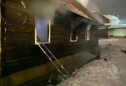 Дачный омская область. Частные дома в кировском. Дом орловской области. Коттедж николая грицюка. Недвижимость омутнинск.