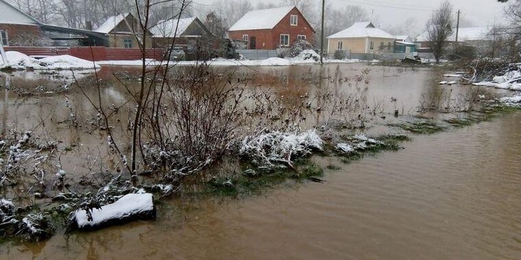 Группа rasa 2022. Какую музыку ты слушаешь. Наушники для девушек. 1080р мем. Какую музыку слушаешь.