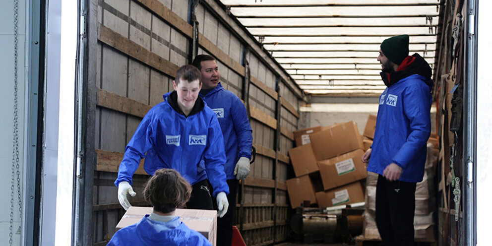 180 суток это сколько месяцев. Для отопления здания заготовлено угля на 180. Для отопления здания школы заготовлено. "для отопления здания заготовлено угля на 180 дней" откуда эта задача. Для отопление здания школы заготовлено угля на 180 дней.