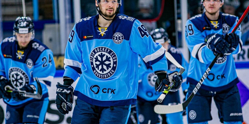 хоккеист хк сибирь. хк сибирь 4к. хк сибирь. сибирь новосибирск хоккейный. новосибирск клубы кхл.