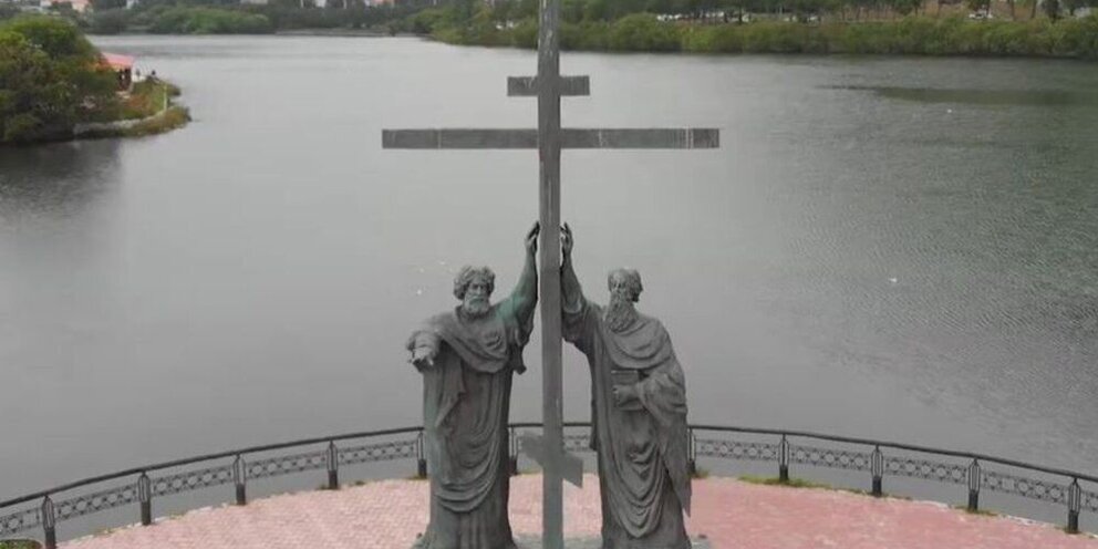 Индекс г петропавловск камчатский. Бухта набережная петропавловск-камчатский. Петропавловск-камчатский лето. Камчатка вилючинск петропавловск. Отделение почты россии петропавловск камчатский.