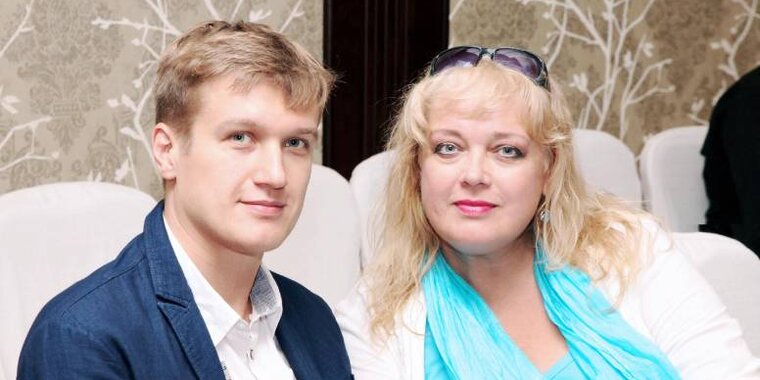 Анатолий руденко биография личная жизнь семья дети Мать Руденко считает, что задержанного с наркотиками сына подставили: Новости