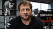 Александр Емельяненко раскрыл, что стоит за&nbsp;его появлением с&nbsp;палочкой|