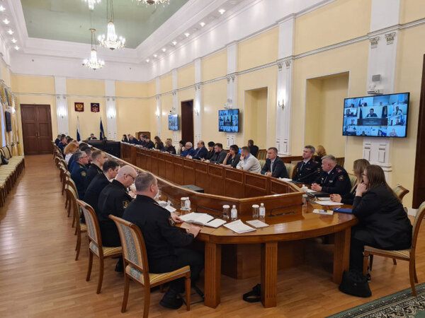 Подготовка совещаний руководителей. Подготовка совещаний руководителей. Переговоры за столом. Этапы подготовки и проведения делового совещания. Повышение квалификации.