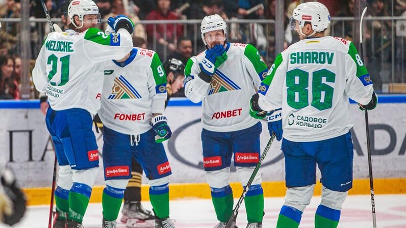 Нефтяников салават. Нефтяников, 29, салават. Памятник первостроителям города салават. Дворец нефтехимик салават спортзал. Проспект нефтяников 8 салават.