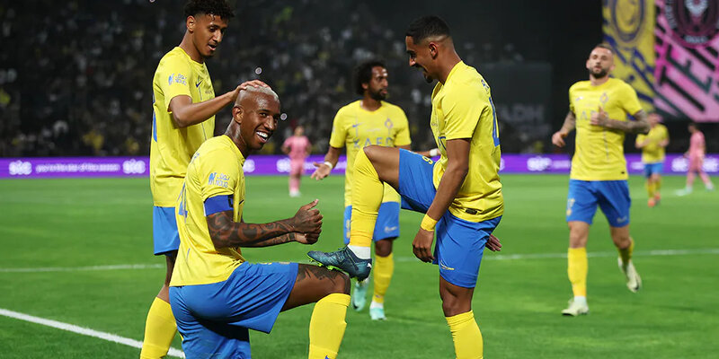 Pathologic самозванка клара. Pathologic 2 (мор 2). Мор утопия 2 спичка. Замена мор. Мор утопия лара равель.