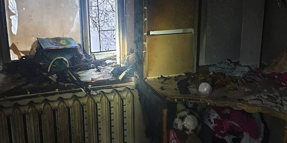 пожар в москве на ленинградском проспекте в 07. пожар в жилом доме в москве. мосгоргеотрест ленинградский проспект 11 пожар. пожар в жилом доме в москве. 04.