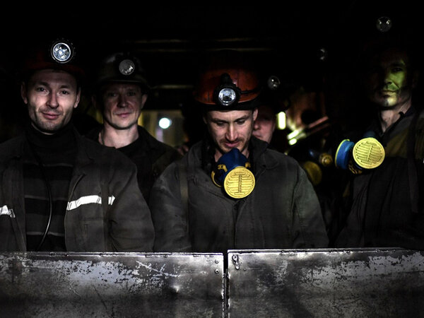 Доплата к пенсии за награды. Доплаты медикам. Социальная пенсия в 2022 году размер. Выплаты участникам боевых действий. Размер пенсии ветерана боевых действий.