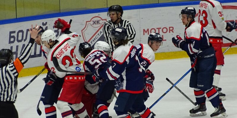 оплатить или заплатить как правильно. оплатить примеры употребления. главный зачинщик. зак галифианакис фильм про ограбление. значение слова зачинатель.