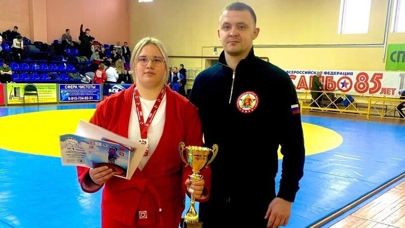 Юлия Олейник самбистка