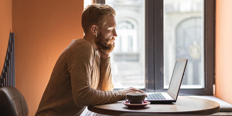 Самозанятый 2024 год. Самозанятый 2024 год. Налог для самозанятых картинки. Налоговые ставки для самозанятых. Статистика самозанятых по видам деятельности.