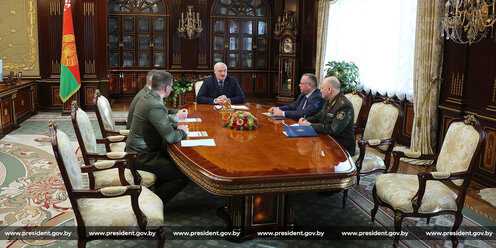 речь при назначении на должность руководителя пример. президент поздравил с назначением на должность. речь руководителя в новом коллективе. порядок назначения на должность. должности в презентации.