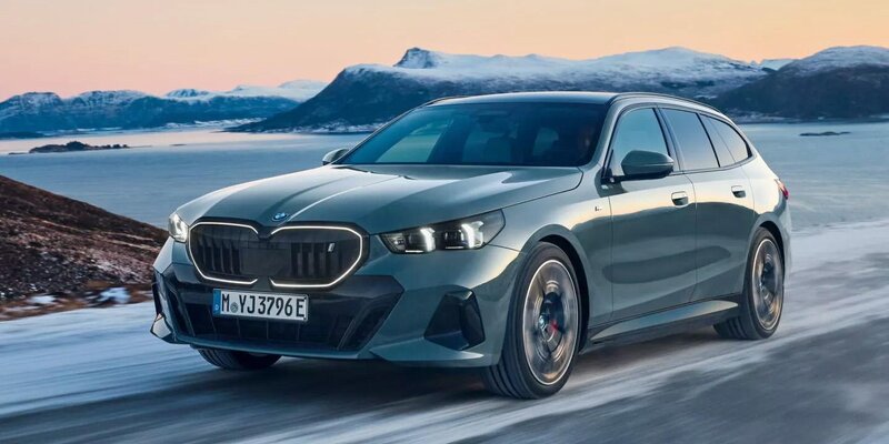 1 5 букв. Буквы 5 на 5. Пять букв 11 января. День спасибо 11 января. Слова существительные список.