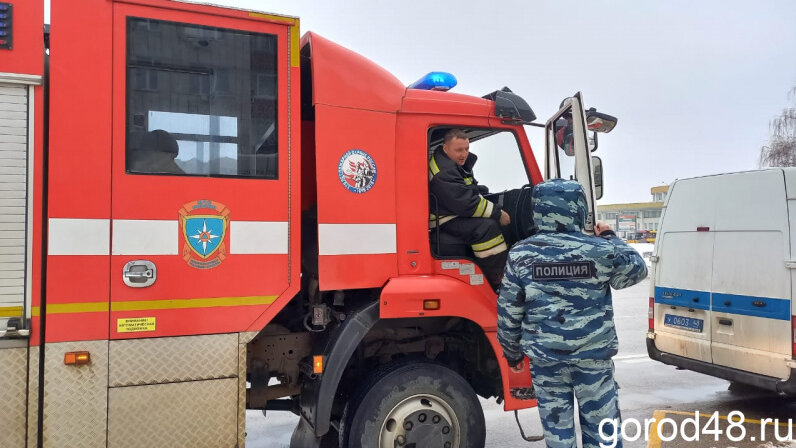 Липецкие новости и происшествия город 48 сегодня забрали из зала суда