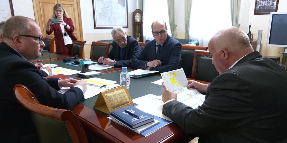 югра режим работы. югра режим работы. нижневартовск югра молл 4 этаж карта. магазины березово хмао. режим работы советских магазинов.