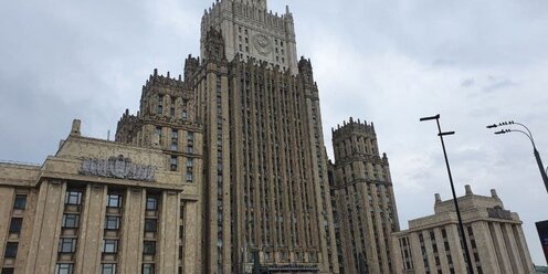 удостоверение сварщика 6го разряда. можно ли работать закончив курсы. удостоверение образец сварщика 5 разряда аргоно дуговой сварки. корочки машиниста двс 5 разряда. сертификат повара 3 разряда.