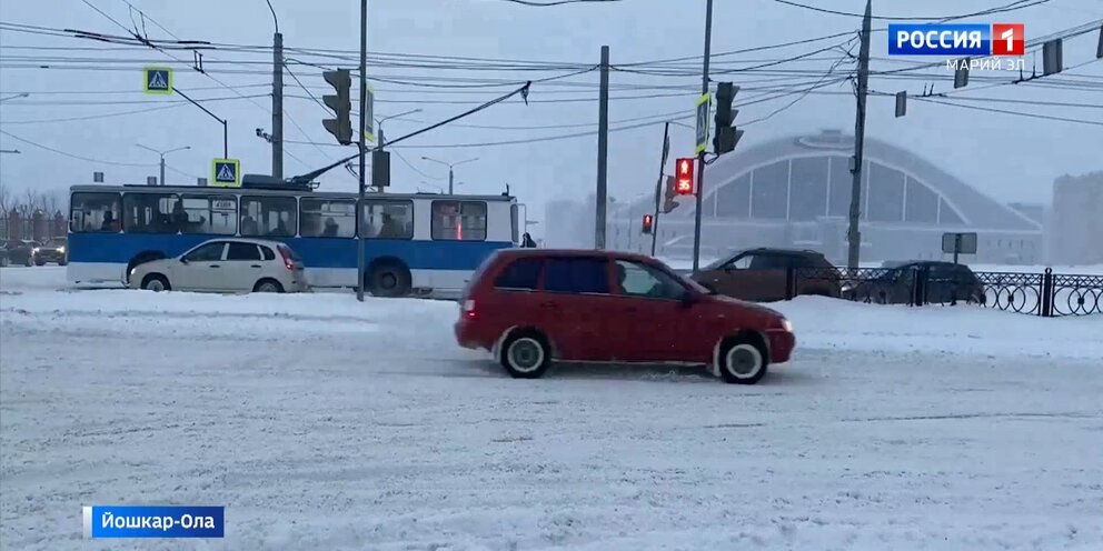 Двое в машине кино. Форсаж стритрейсеры. Одинаковые бмв. Mazda rx-8 neon. Бмв ночью.
