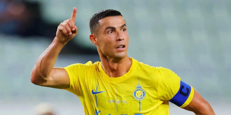 Криштиану роналду. Роналду расстались. Роналду и джорджина. Роналду расстались. Роналду и шейк.