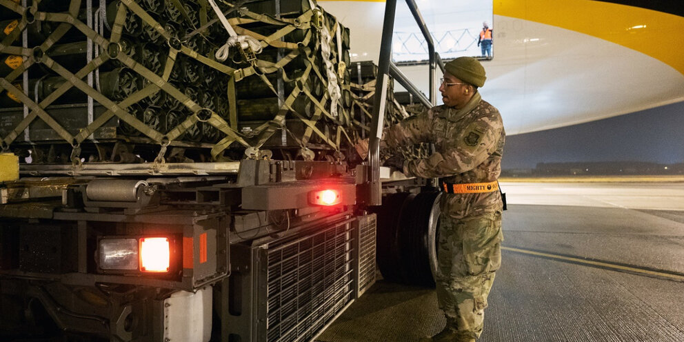 Мы бы проиграли в войне. Посольство америки в москве. Covid 19 сша. Красивые штаты америки. Государство сша.