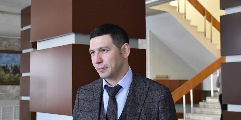 Исполняющий обязанности управляющего. Временного исполняющего обязанности начальника. Приказ о назначении временно исполняющего обязанности руководителя. Исполняющий обязанности как правильно писать в документах. Приказ о назначении директора.