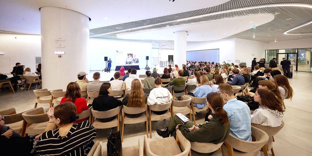 10 менторов. 10 менторов. 10 менторов. Ксения фон зак. Мфти выпускники московского физико-технического института.