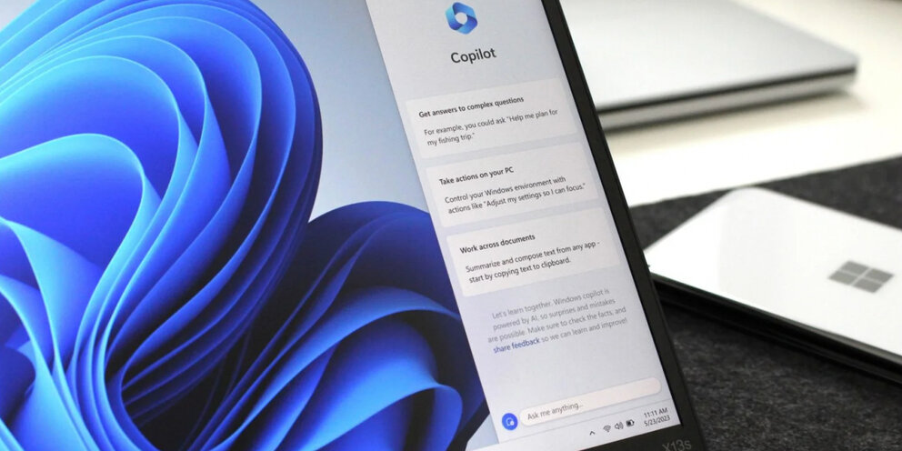 Introducing chat. Код искусственного интеллекта. Обои с указателем. Transpose matrix. Clothes shop.
