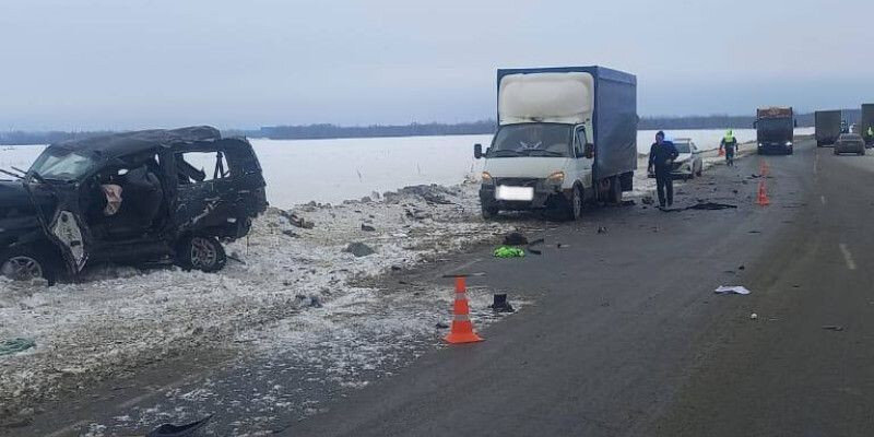 Любинский молочно-консервный комбинат омск. Тарлык омская область. Любинский проспект омск вертикальные фото. Любинский молочный комбинат омск. Пешеходный переход.