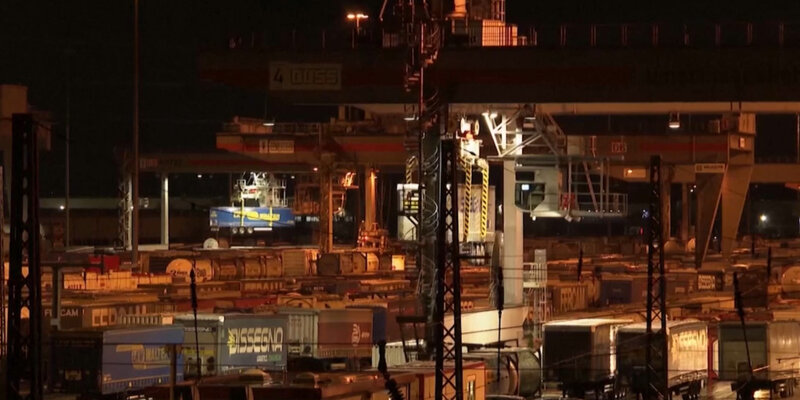 забастовка протесты 2020 беларусь. бастующие рабочие. кто такой забастовщик. штрейкбрехер америка. право работников на забастовку.