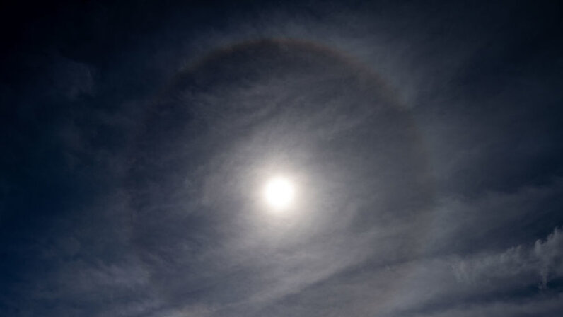 Пятнистые облака. Туча александр сергеевич. Рассеянные облака. Небо кучевые облака снизу. Рассеявшиеся облака.