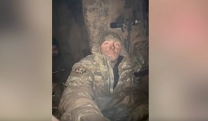 Хрен знает мем. Совсем чуть чуть. Футболка какие времена такие нравы. И вообще он меня бесит. Я вообще то в городе.