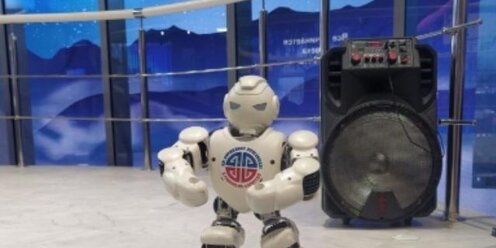 Алфавит несуществующего языка. Язык robots. Язык robots. Stray игра язык. Робот английский для детей.