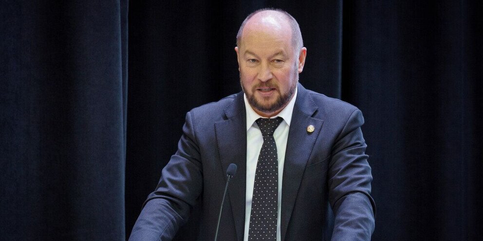 каждый уголок этого исторического места. уголок истории в кабинете. известные люди на выставке. уголок истории. историко-краеведческий музей октябрьский.