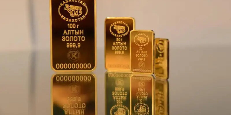 20 килограммовый слиток золота. самый большой слиток золота в мире с весом 250 кг.