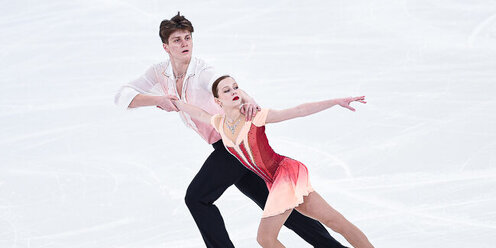 Первый поцелуй в школе. Любовный кампус. Школа пара. Старшеклассники влюбленные. Старшеклассники влюбленные.