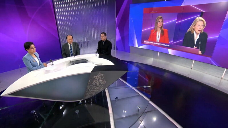 Телеканал mda. Media literate. Stakeholder democracy. Media development. Media literacy английского языка.